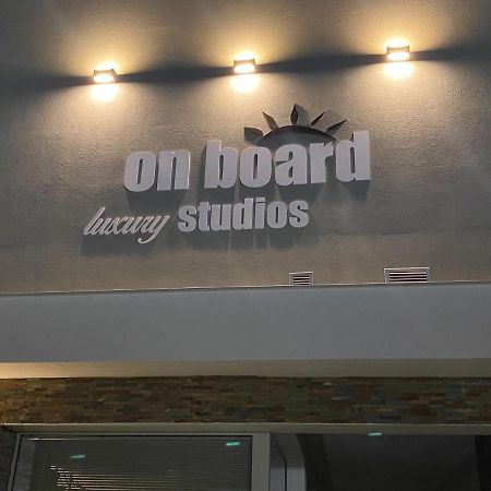 On Board Luxury Studios 萨尔蒂 外观 照片