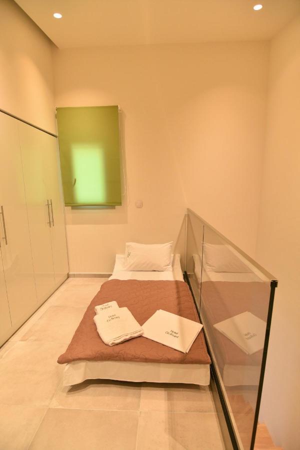 On Board Luxury Studios 萨尔蒂 外观 照片